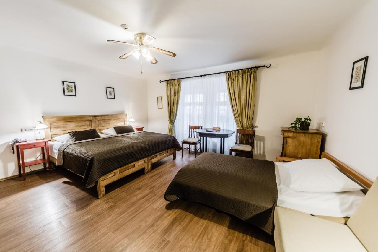 Triple Room,1209641608:JPEG